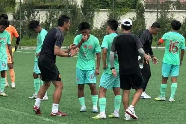 亚洲欧美韩国日产综合在线